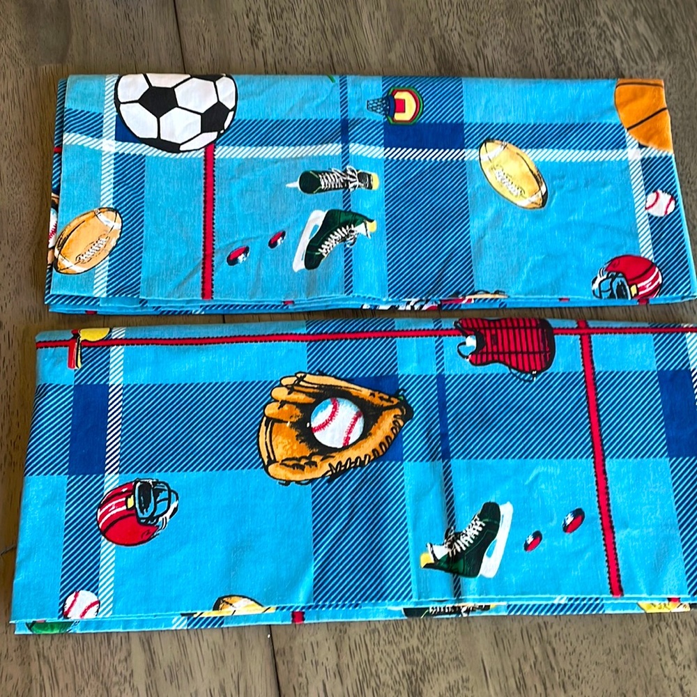 Set of 2 Window Valances - Sports